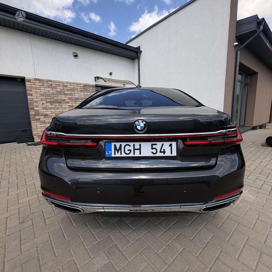 BMW 730, 3.0 l., Седан
