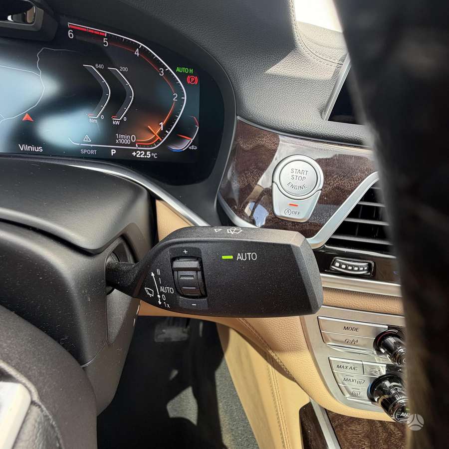 BMW 730, 3.0 l., Седан