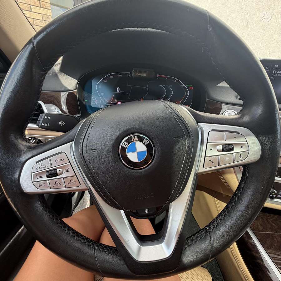 BMW 730, 3.0 l., Седан