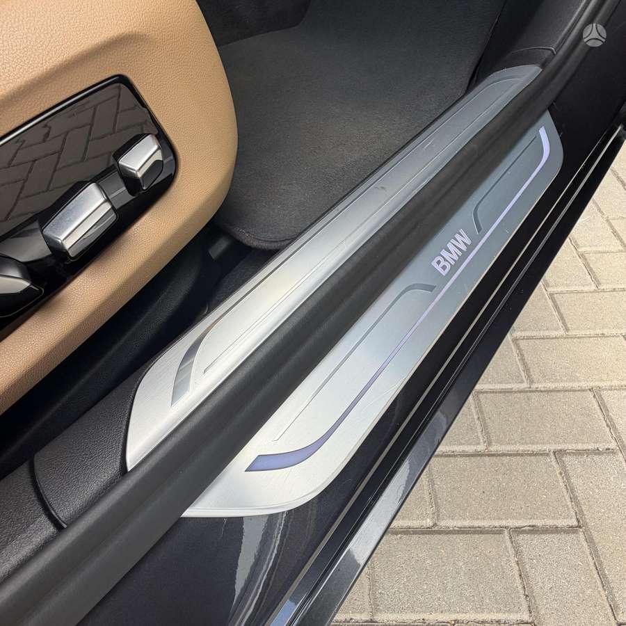 BMW 730, 3.0 l., Седан
