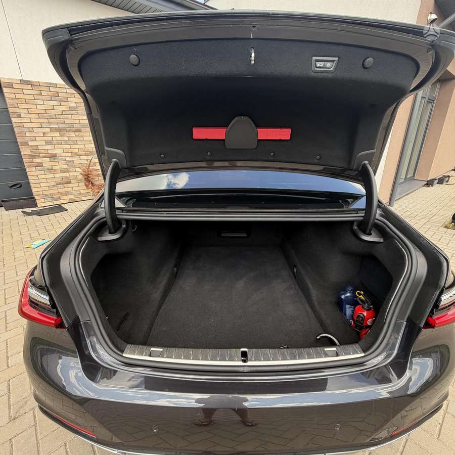 BMW 730, 3.0 l., Седан