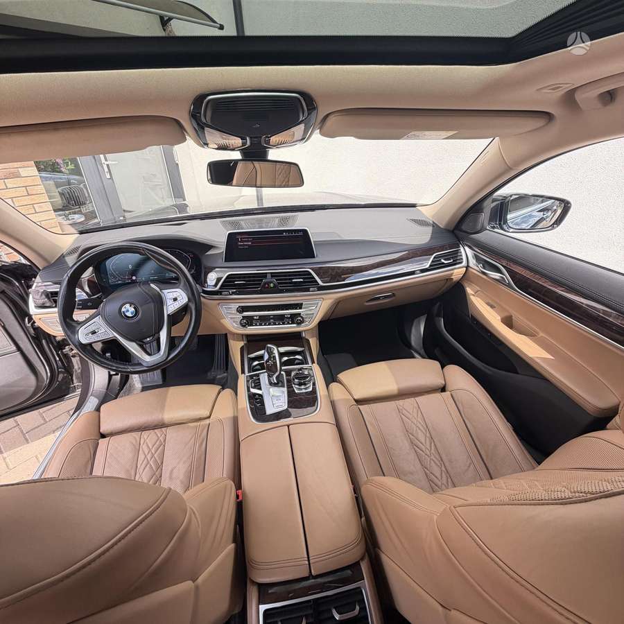 BMW 730, 3.0 l., Седан