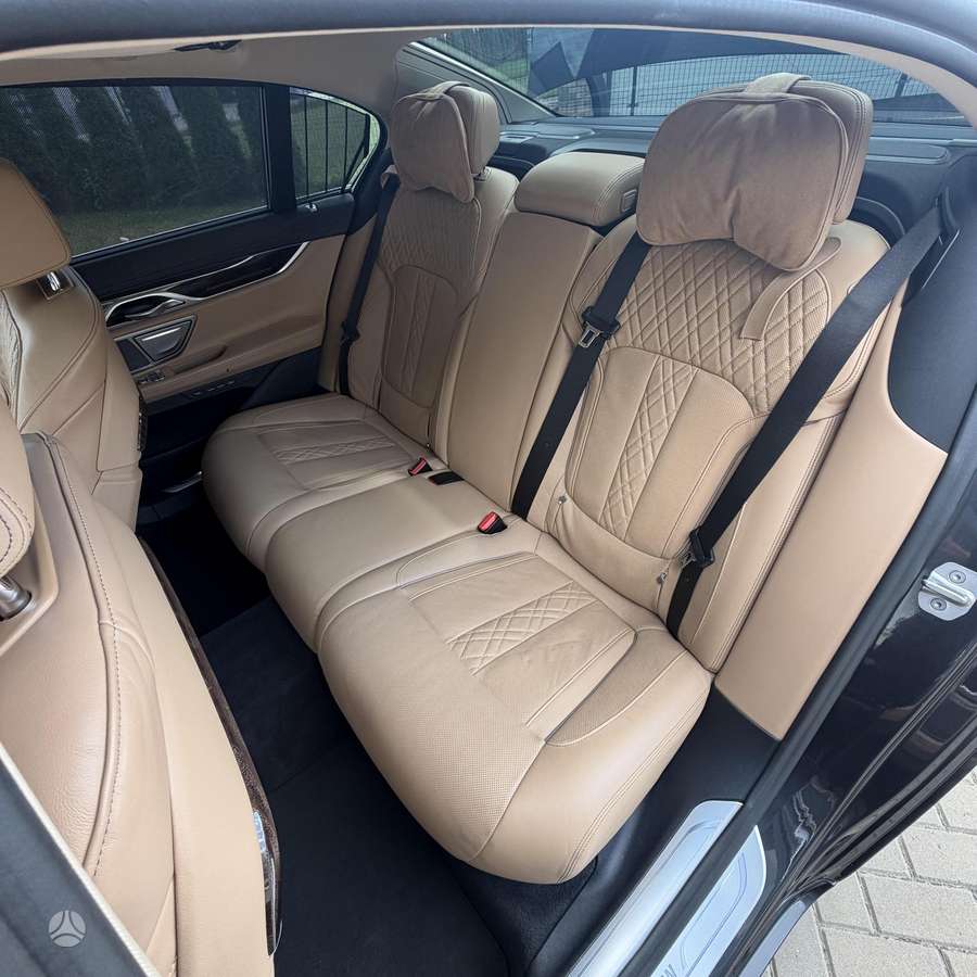 BMW 730, 3.0 l., Седан
