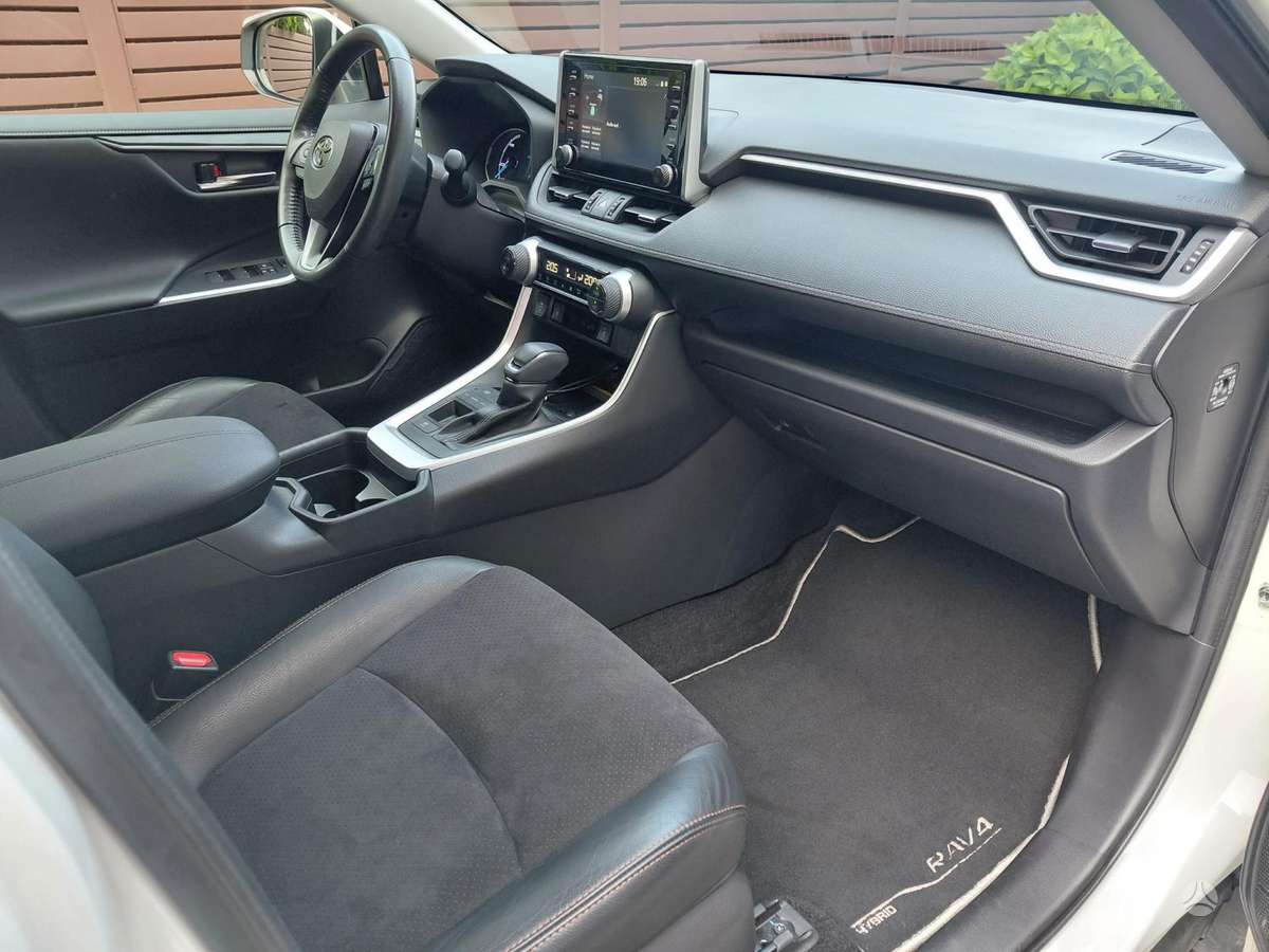 Toyota RAV4 - 2