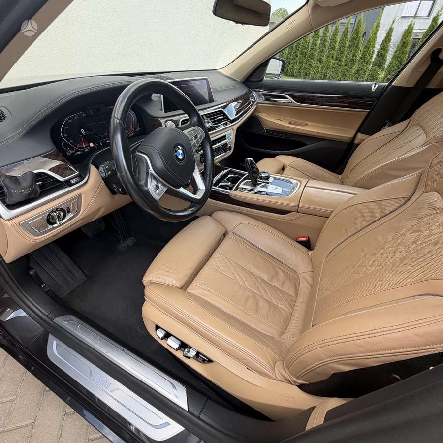 BMW 730, 3.0 l., Седан