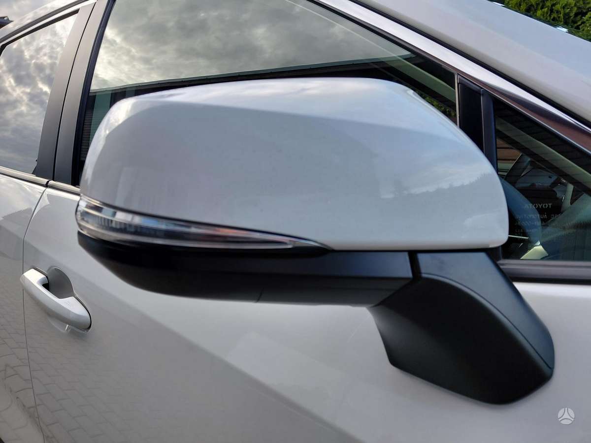 Toyota RAV4 - 12