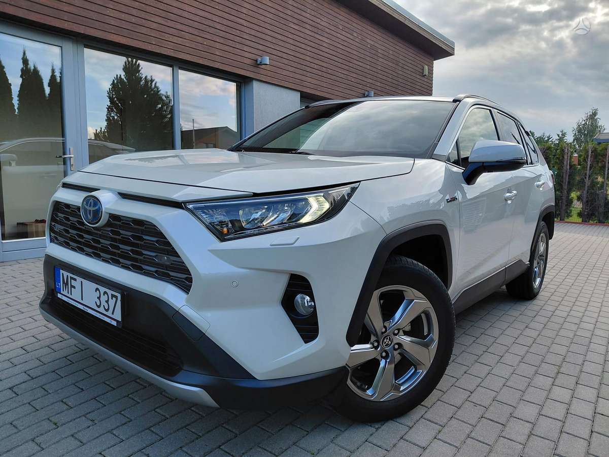 Toyota RAV4 - 10