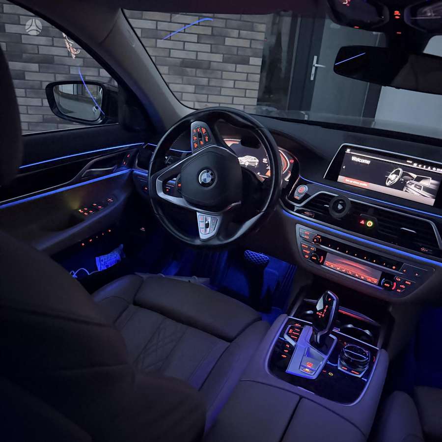 BMW 730, 3.0 l., Седан