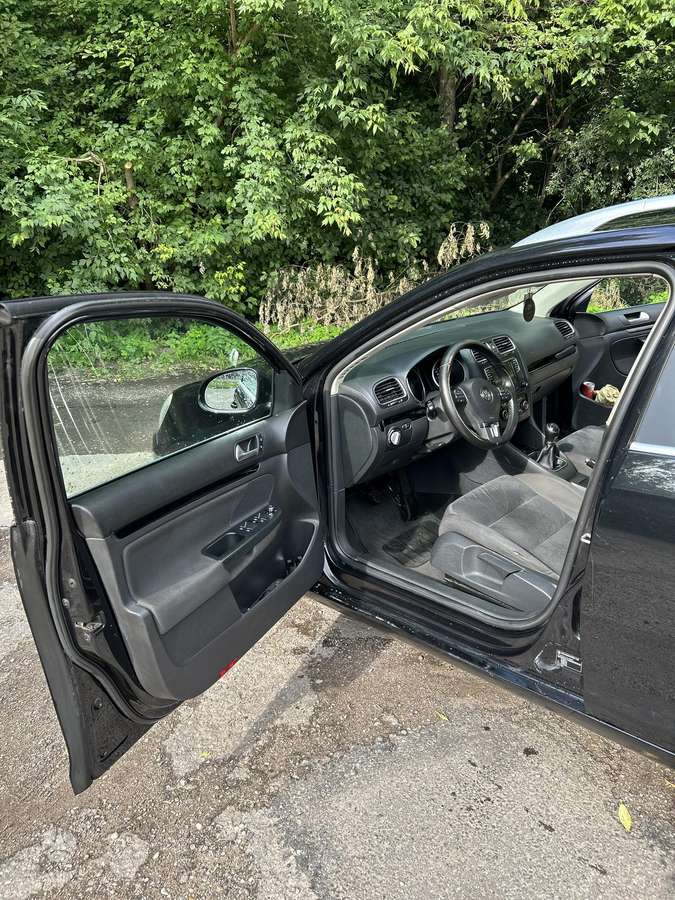 Volkswagen Golf - 9