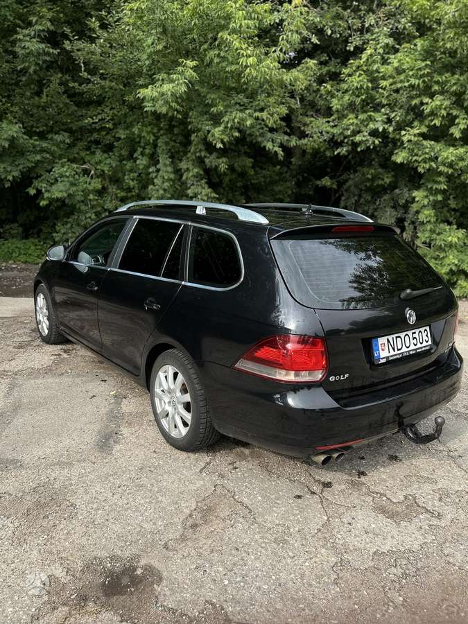Volkswagen Golf - 11