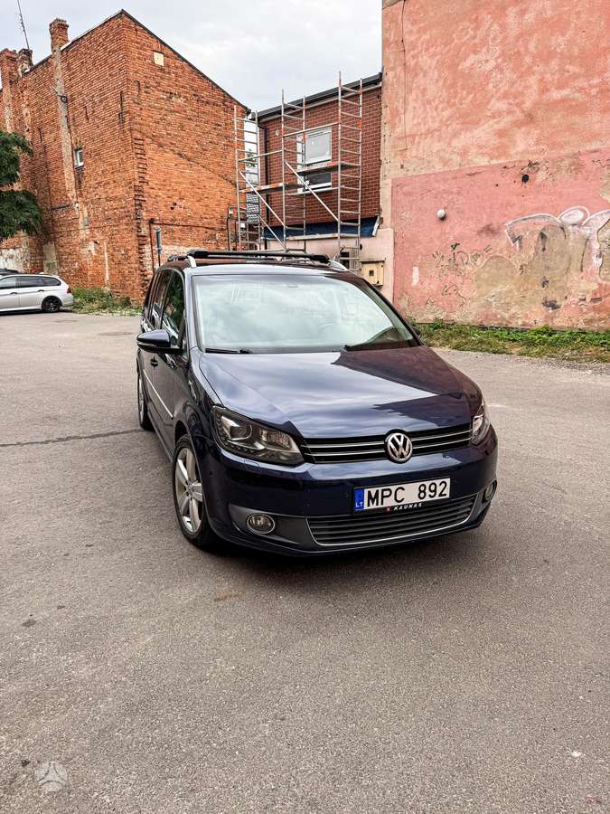 Volkswagen Touran - 2