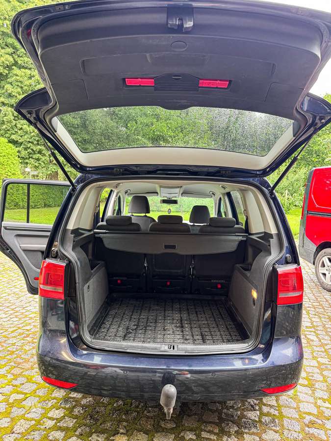 Volkswagen Touran - 6