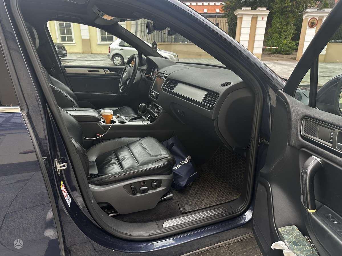 Volkswagen Touareg - 7