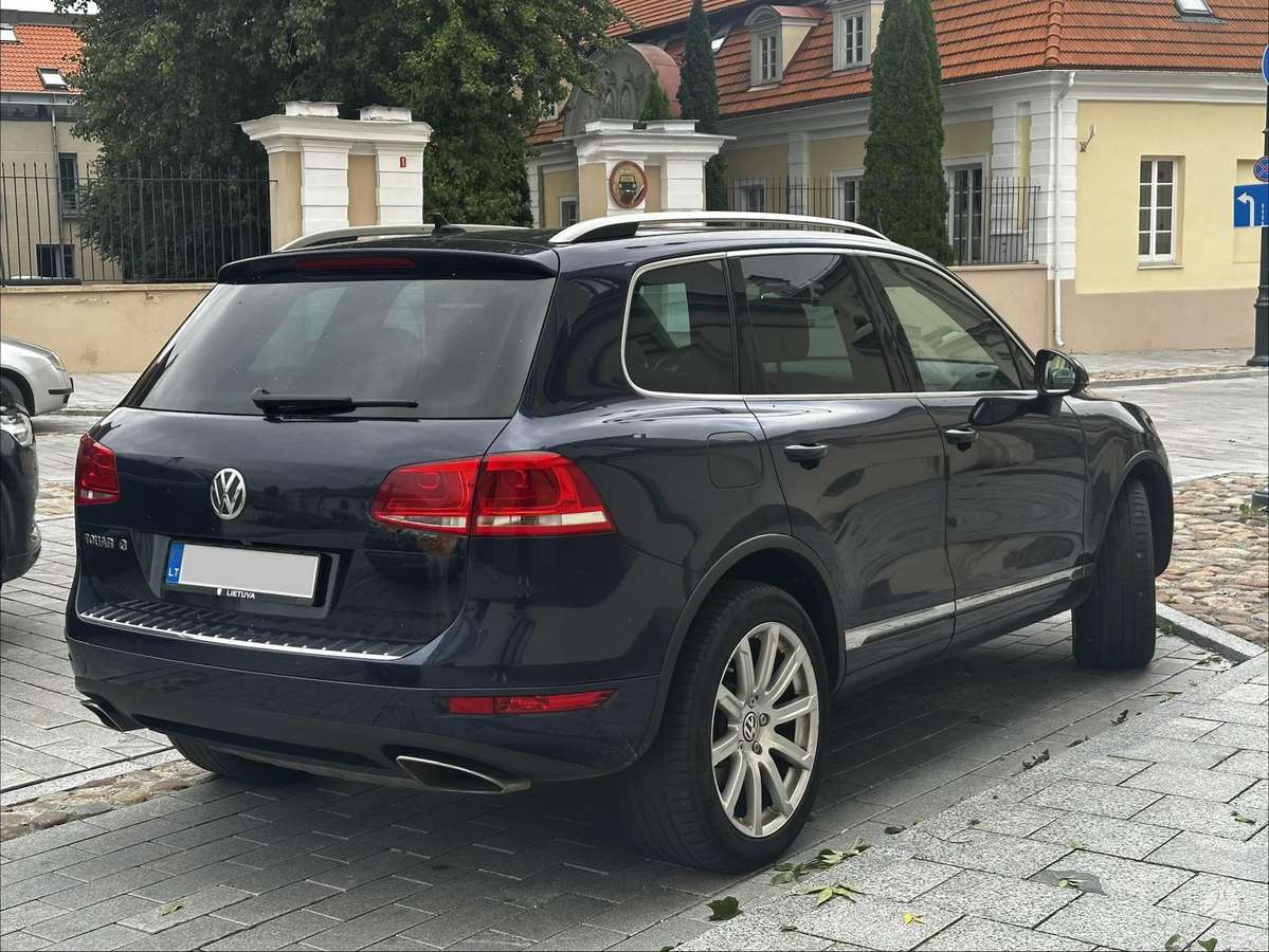 Volkswagen Touareg - 4