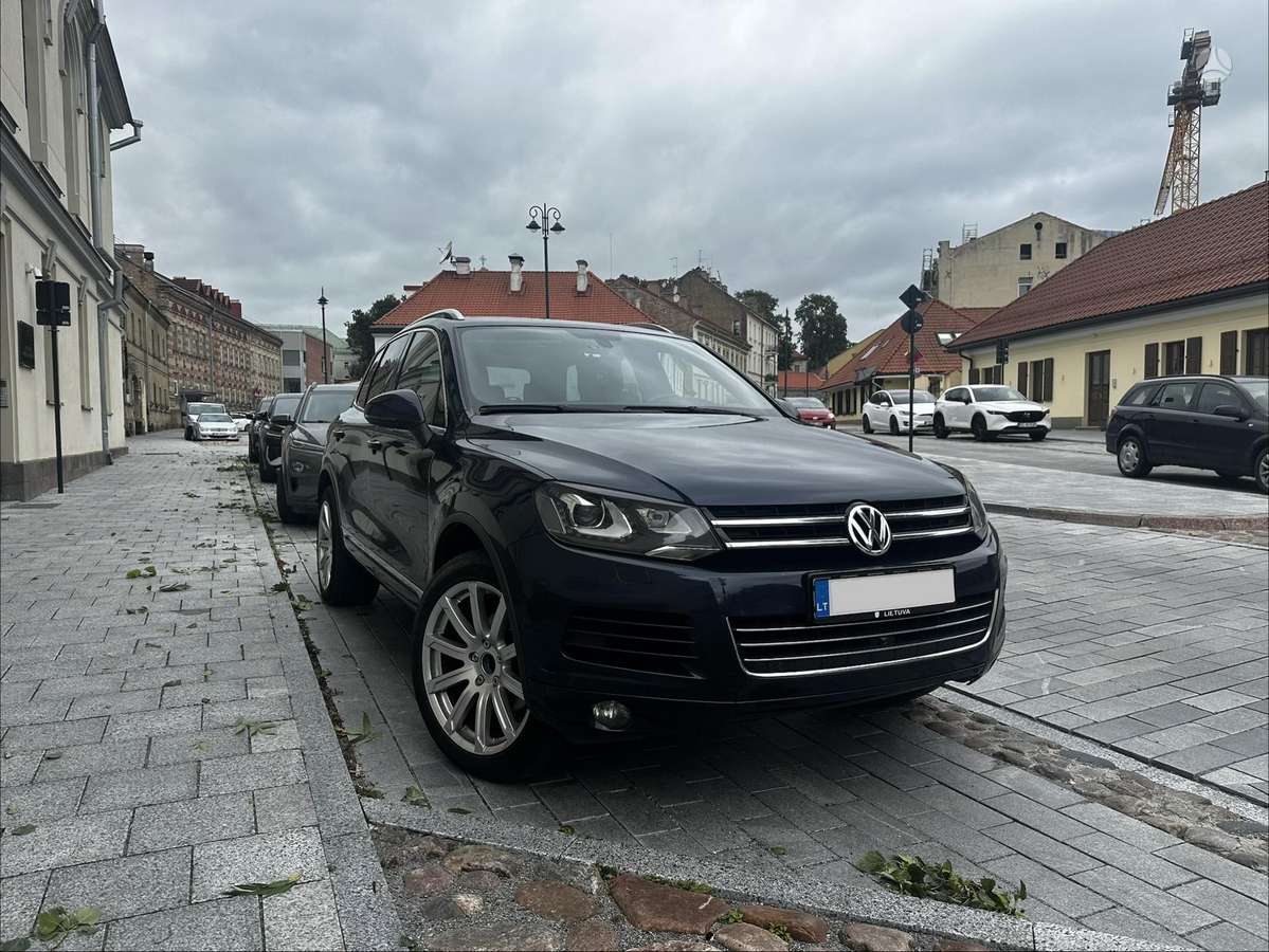 Volkswagen Touareg - 2
