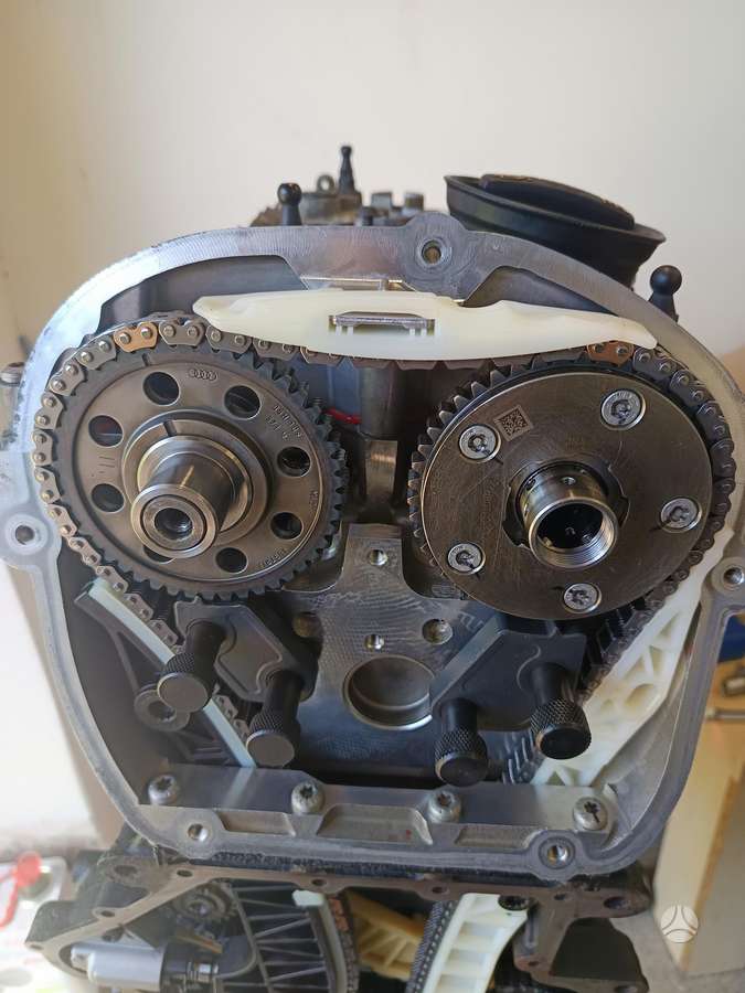 Audi A4, 2.0 l., Седан