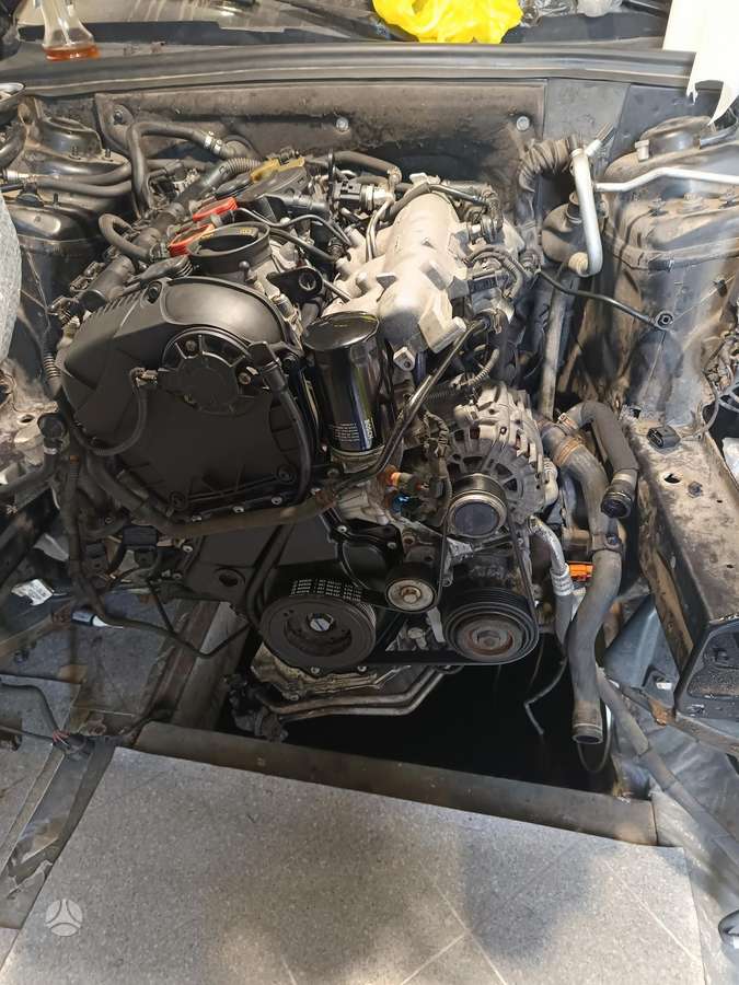 Audi A4, 2.0 l., Седан