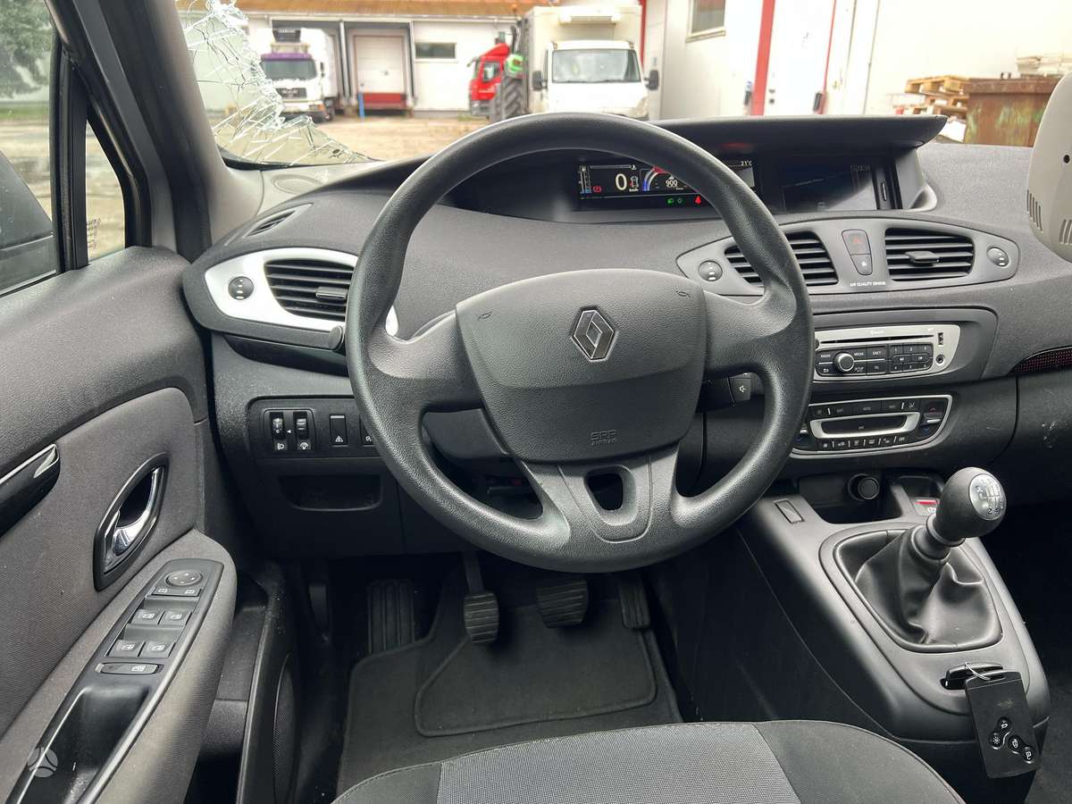 Renault Scenic, 1.5 l., Хэтчбек