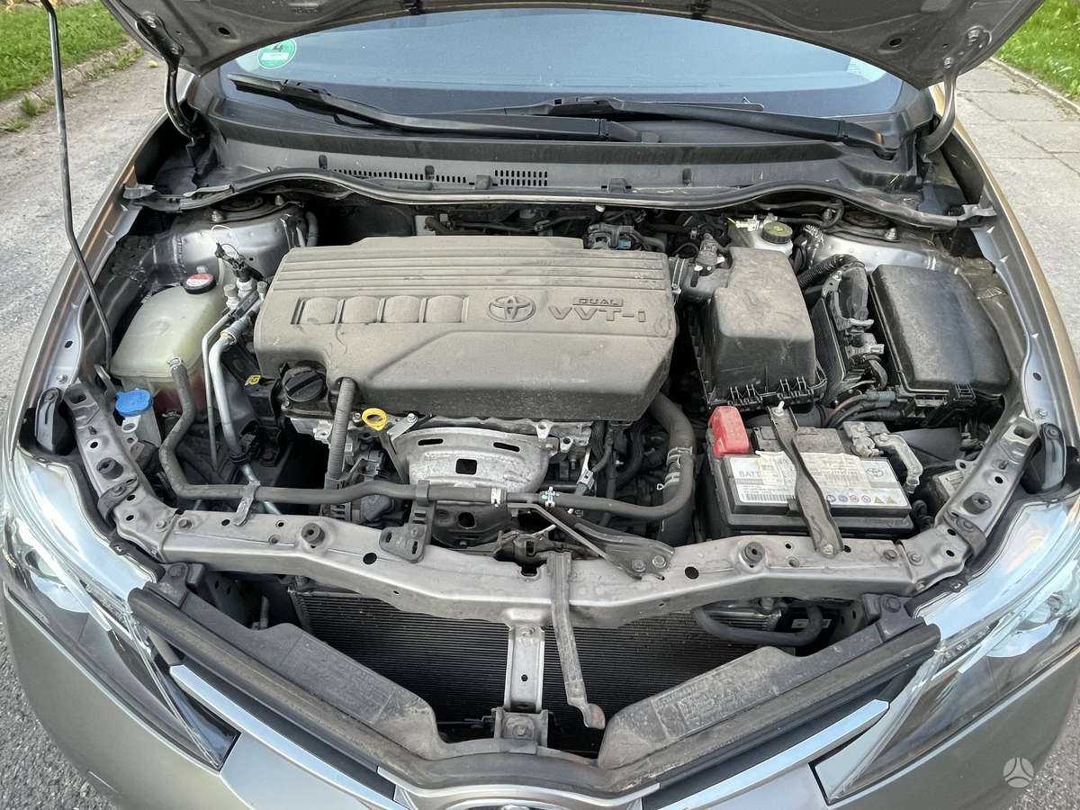 Toyota Auris, 1.3 l., Универсал