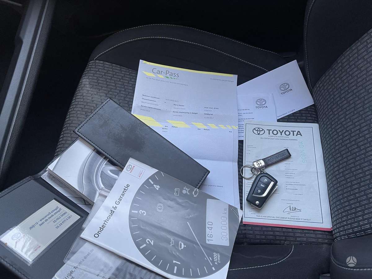 Toyota Auris, 1.3 l., Универсал