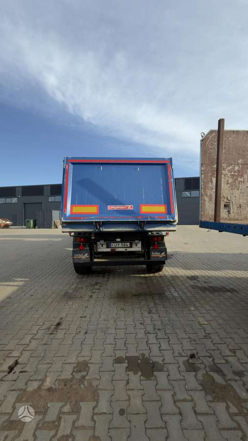 DAF CF 370 FT, 1 miegamoji vieta