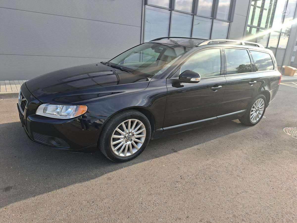 Volvo V70, 2.4 l., wagon