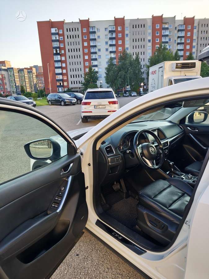 Mazda CX-5, 2.2 l., off-road / crossover