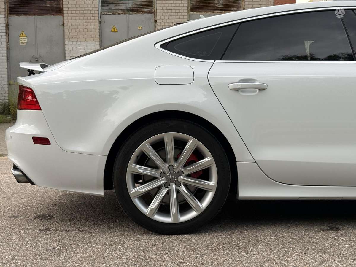 Audi A7, 3.0 l., Седан