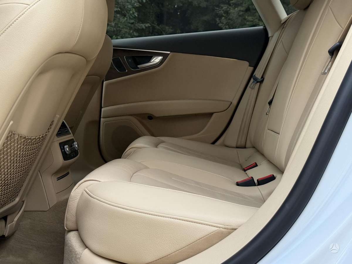 Audi A7, 3.0 l., Седан