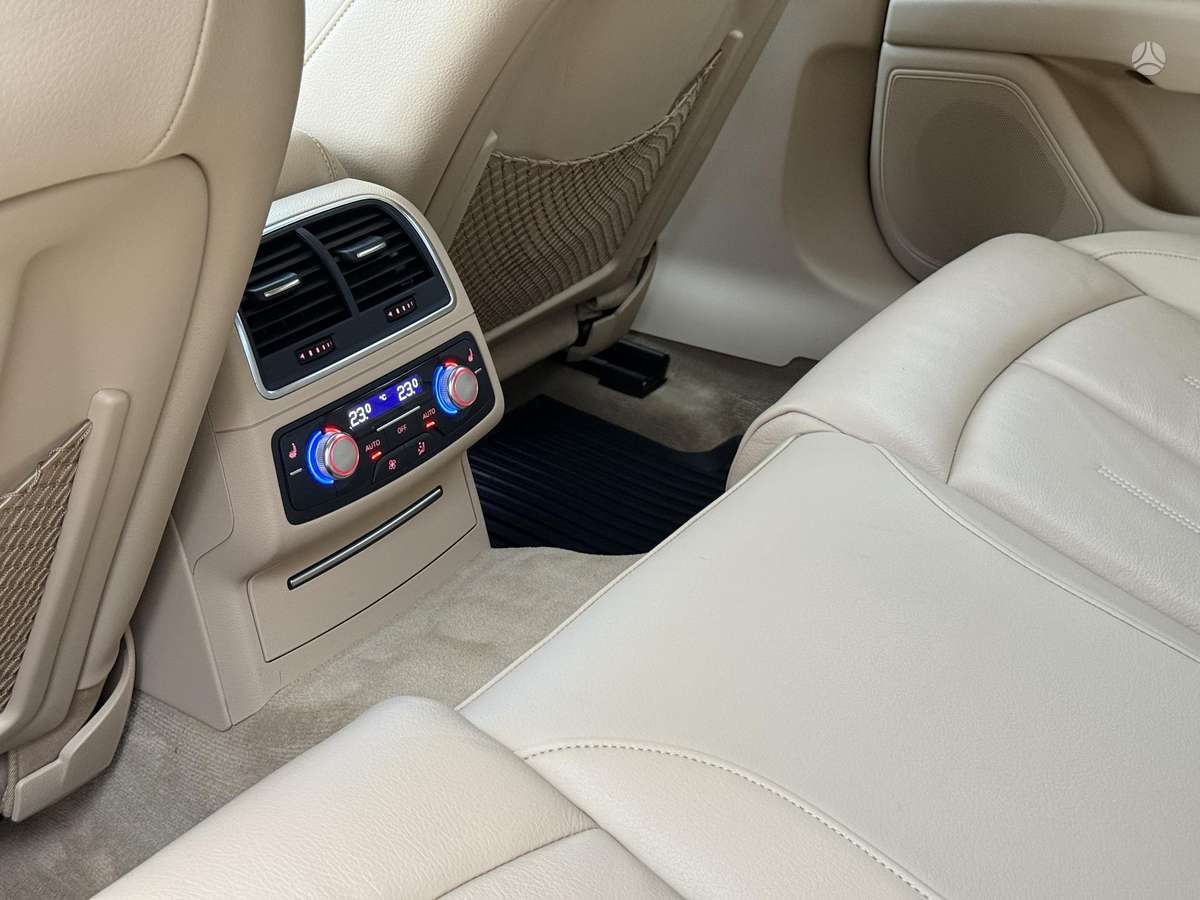 Audi A7, 3.0 l., Седан