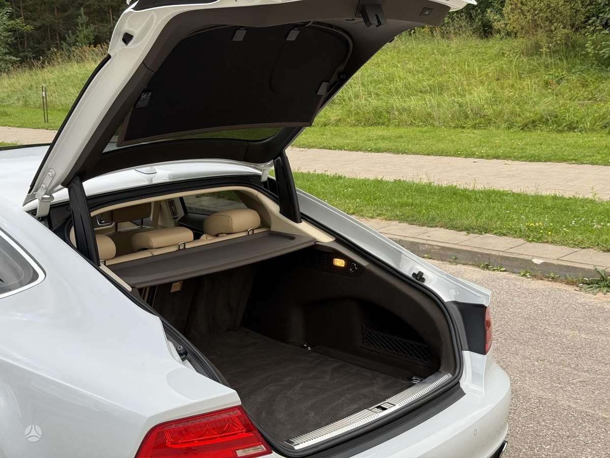 Audi A7, 3.0 l., Седан