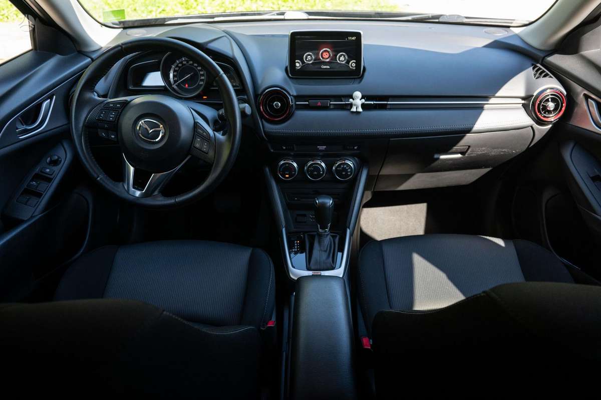 Mazda CX-3, 2.0 l., off-road / crossover