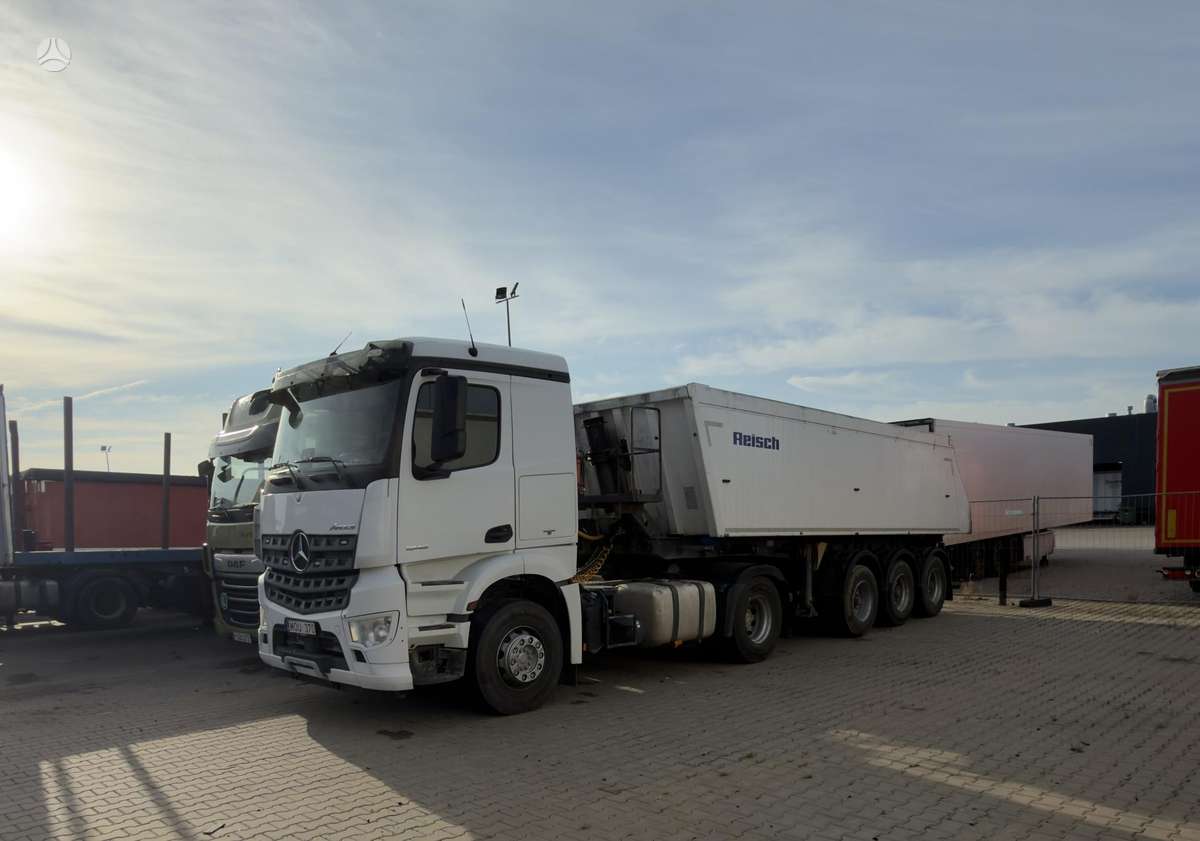 Mercedes-Benz AROCS 1845, single sleeper