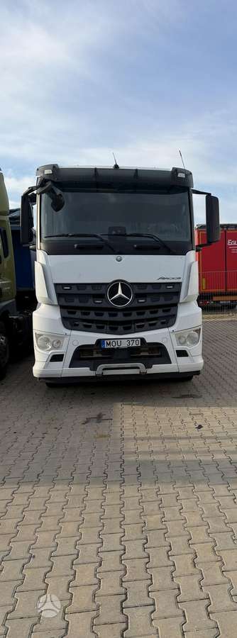 Mercedes-Benz AROCS 1845, single sleeper