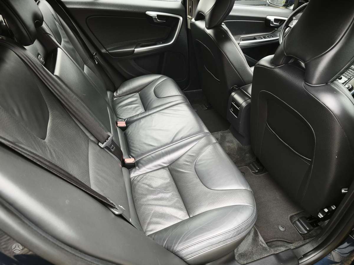 Volvo V60, 2.4 l., Универсал
