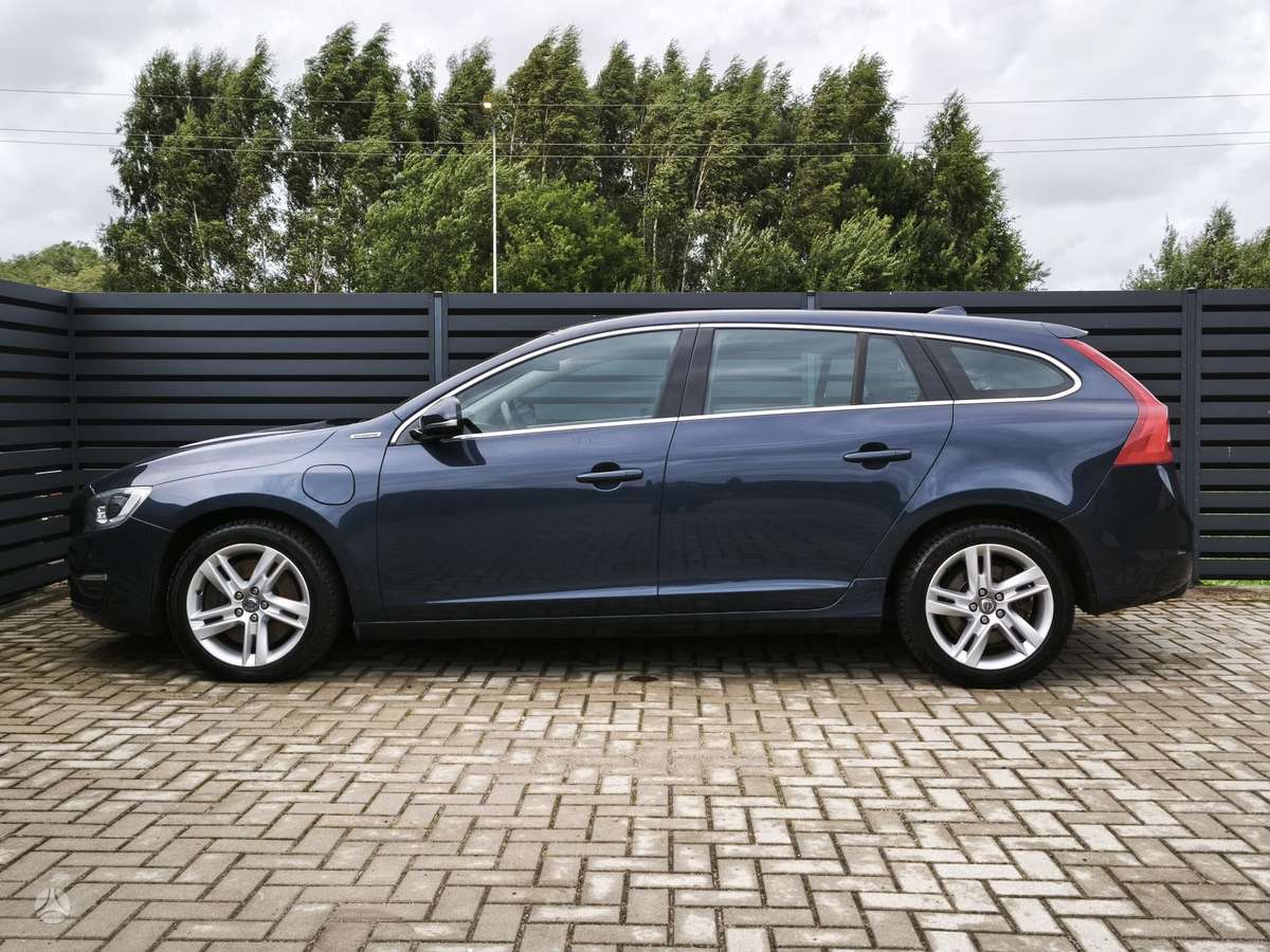 Volvo V60, 2.4 l., Универсал