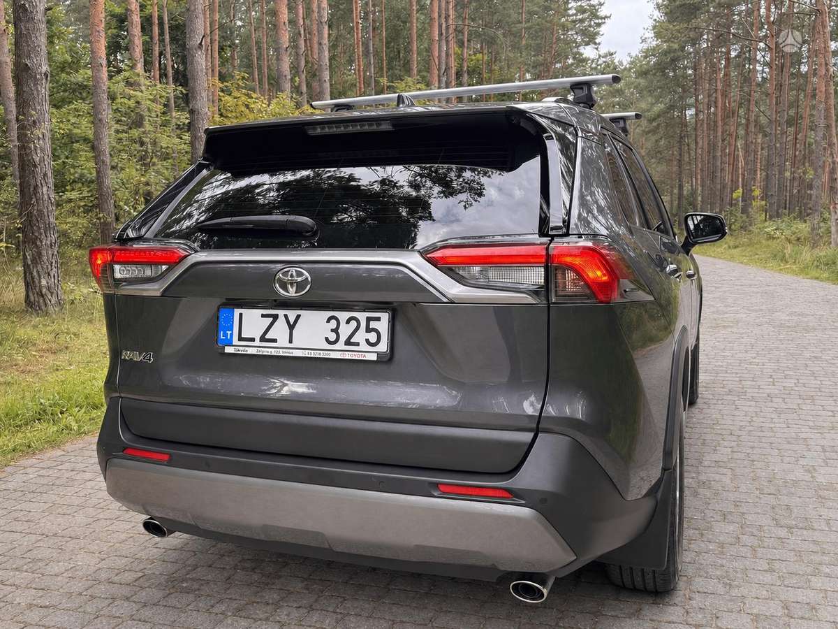 Toyota RAV4 - 3