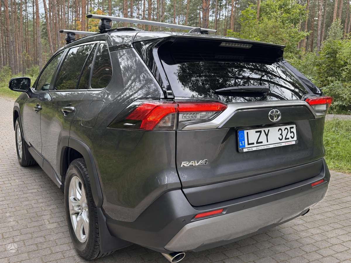 Toyota RAV4 - 4