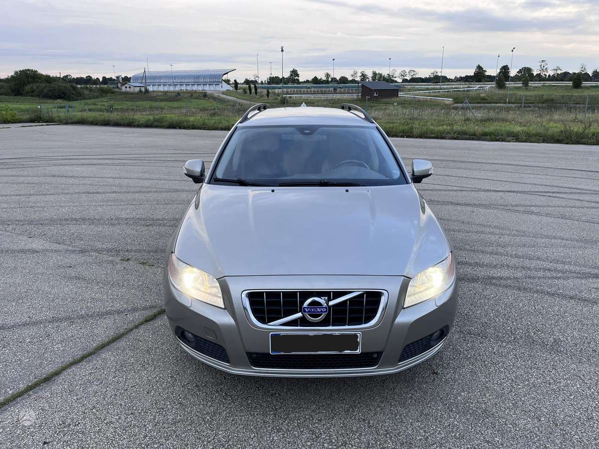 Volvo V70, 2.4 l., Универсал