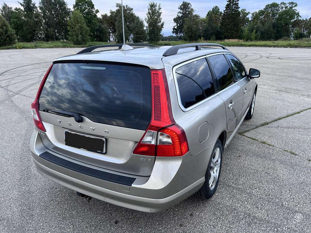 Volvo V70, 2.4 l., Универсал