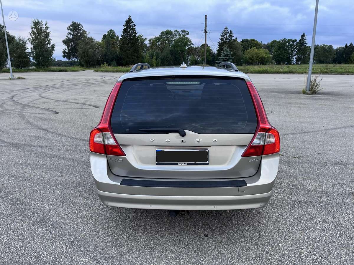 Volvo V70, 2.4 l., wagon