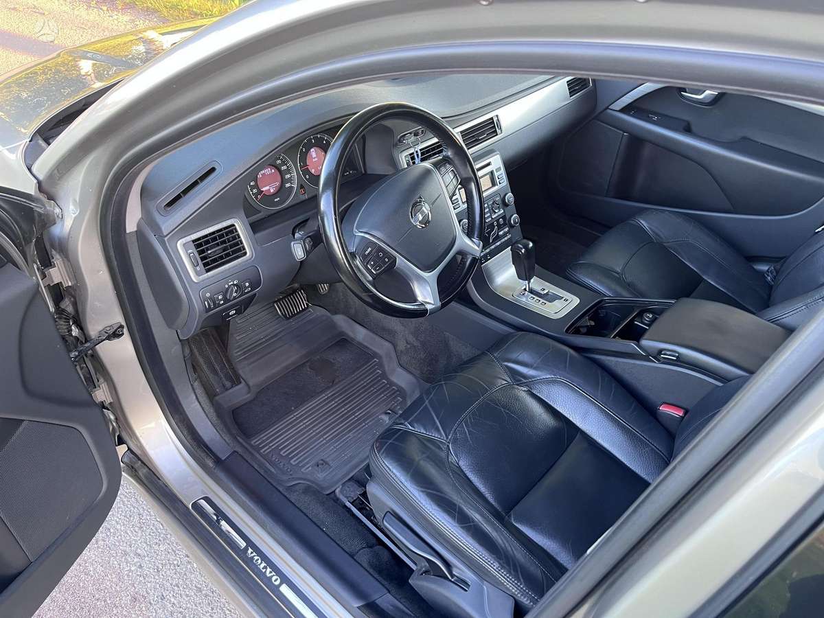 Volvo V70, 2.4 l., Универсал