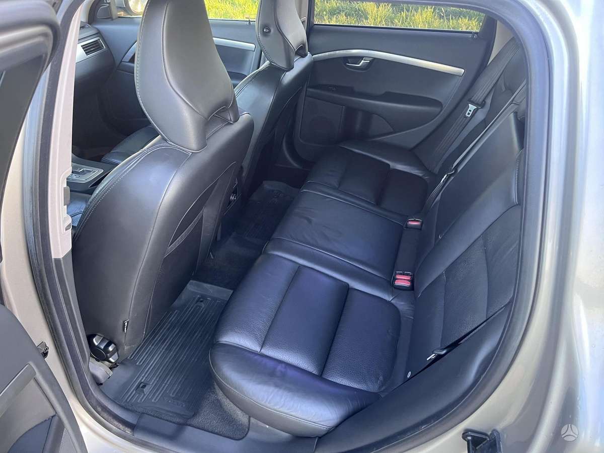 Volvo V70, 2.4 l., Универсал