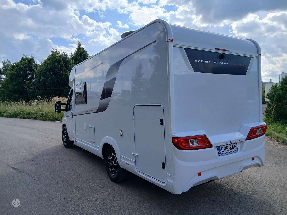 Hobby V65GE, campers