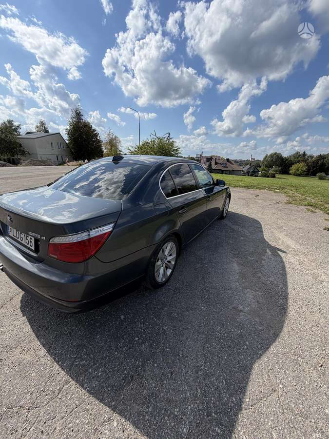BMW 525, 3.0 l., Седан