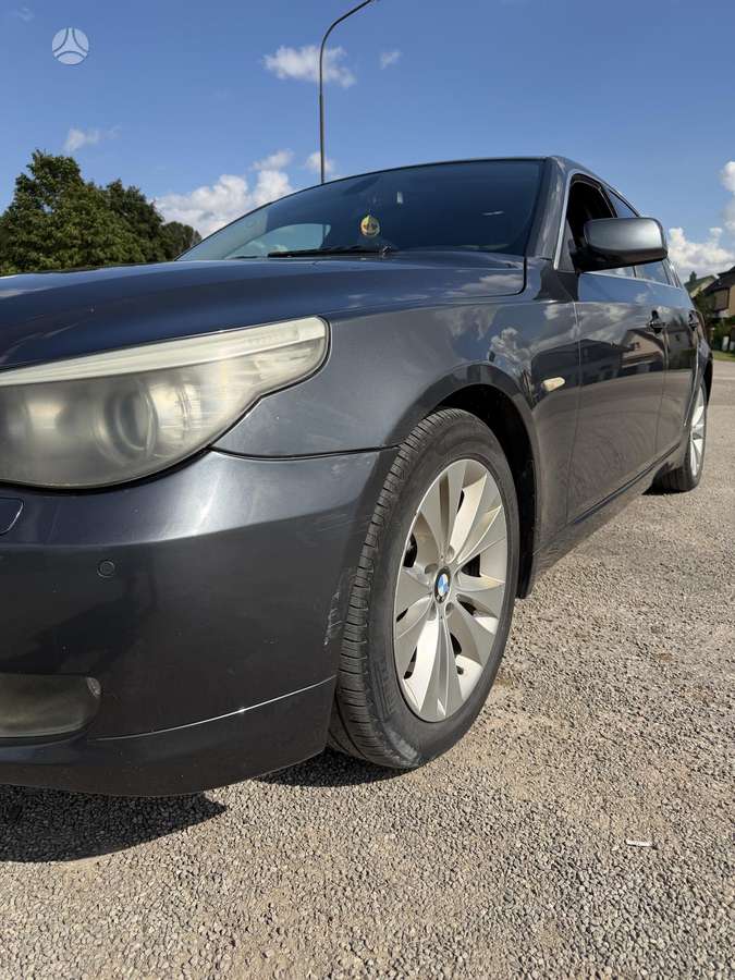 BMW 525, 3.0 l., Седан