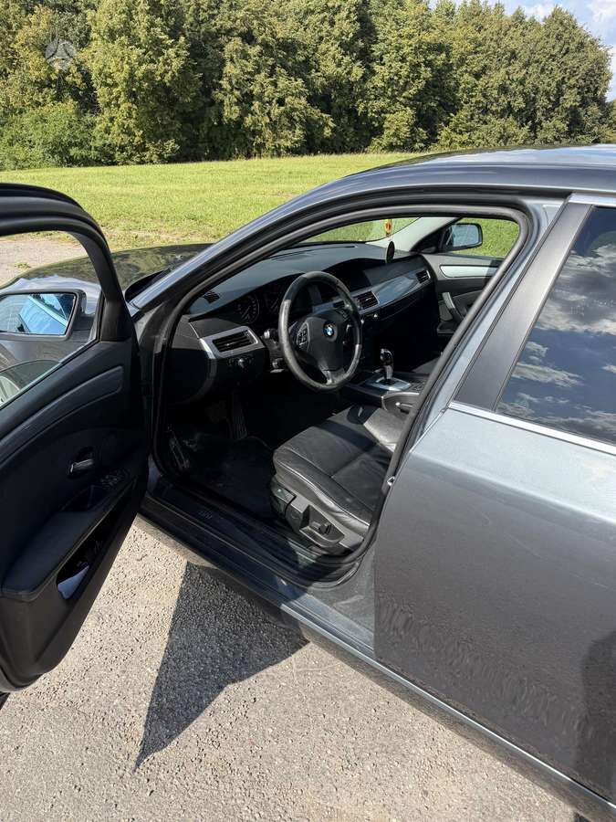 BMW 525, 3.0 l., Седан