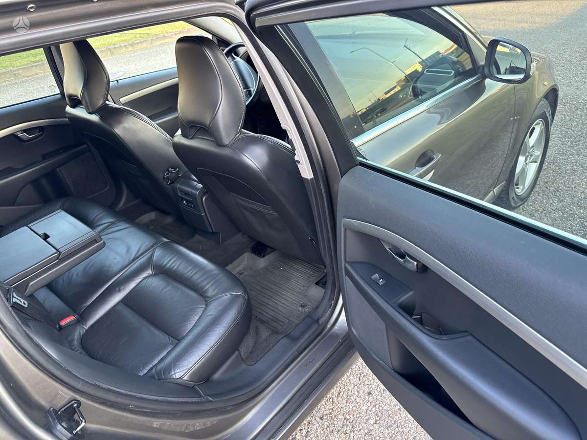 Volvo V70, 2.4 l., Универсал