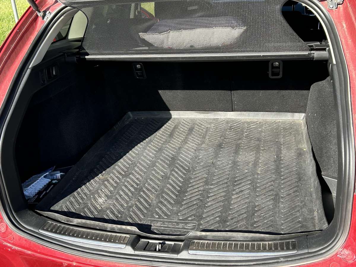 Mazda 6, 2.2 l., Универсал