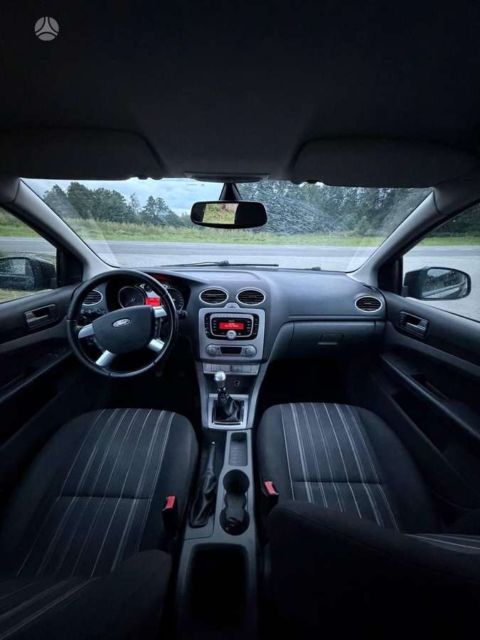 Ford Focus, 1.6 l., hatchback